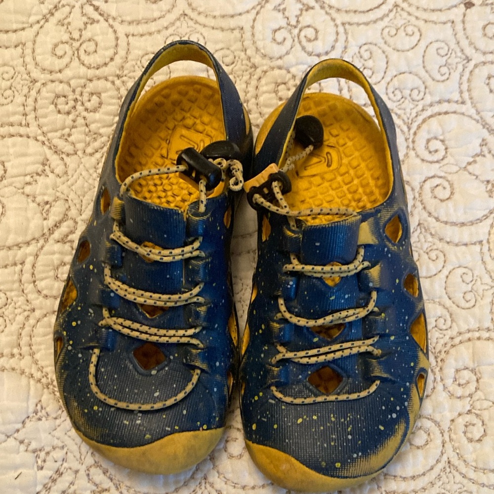 Keen size 11 sandals